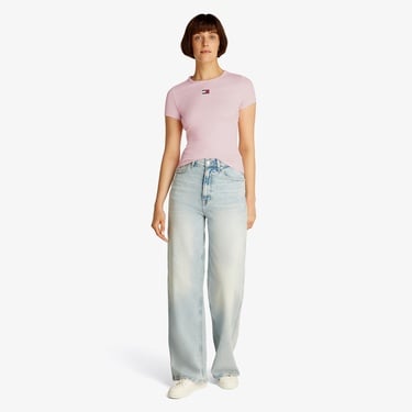  Tommy Jeans Slim Badge Rib Kadın Pembe T-Shirt