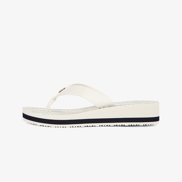  Tommy Hilfiger Im Chainprint Midwedge Kadın Beyaz Terlik