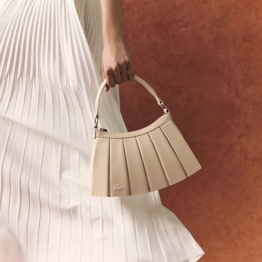  Lacoste Small Lenglen Kadın Deri Bej Omuz Çantası