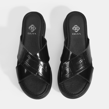  Kadın Siyah Dolgu Topuklu Deri Terlik