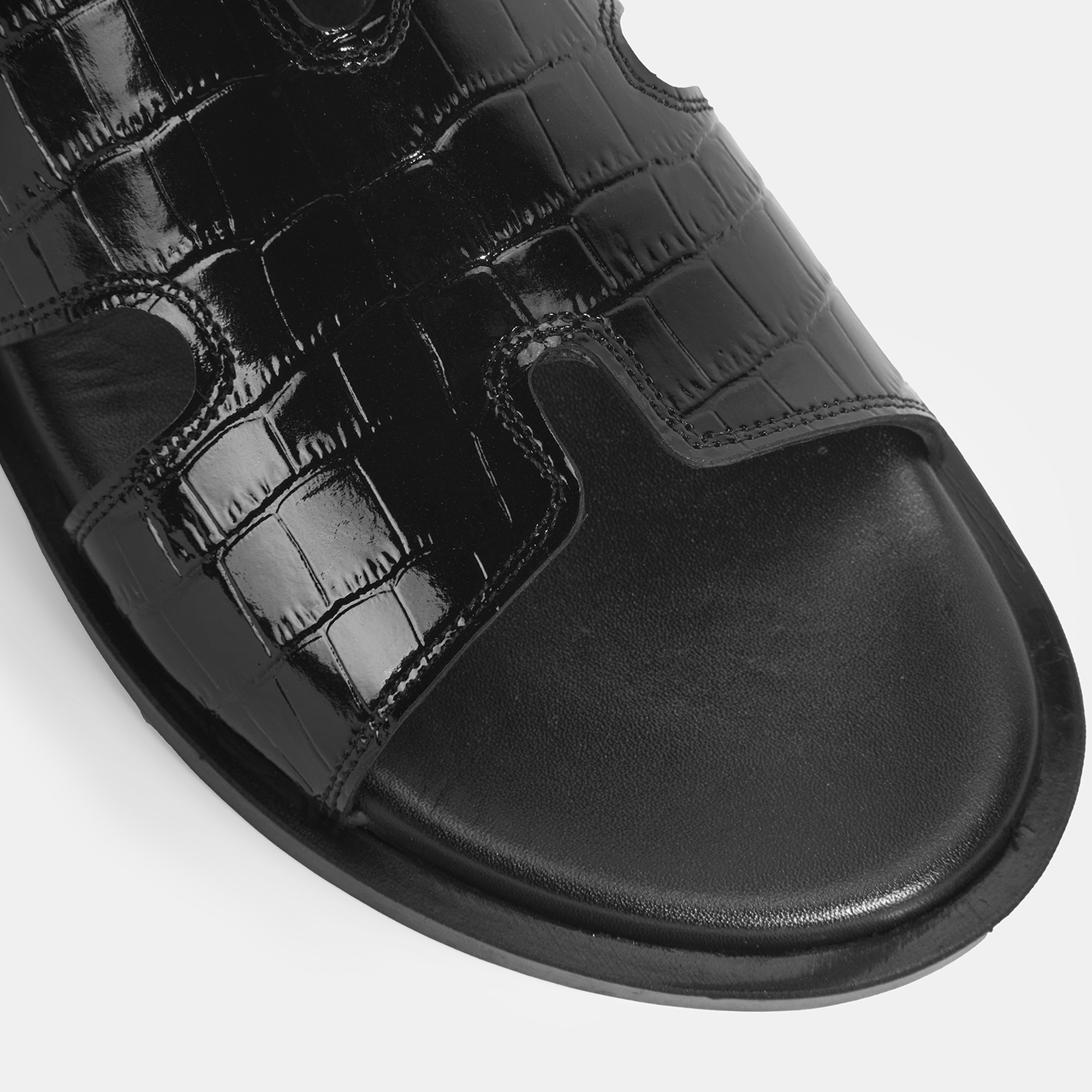 Erkek Siyah Kroko Desenli Deri Terlik