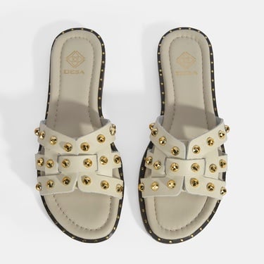  Kadın Krem Zımba Detaylı Deri Terlik