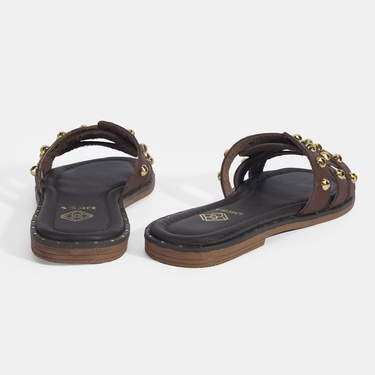  Kadın Kahve Zımba Detaylı Deri Terlik