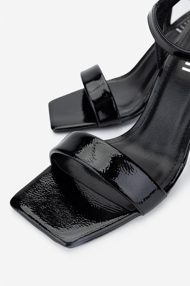  Valmenti Kadın Vegan Siyah Rugan Topuklu Ayakkabı