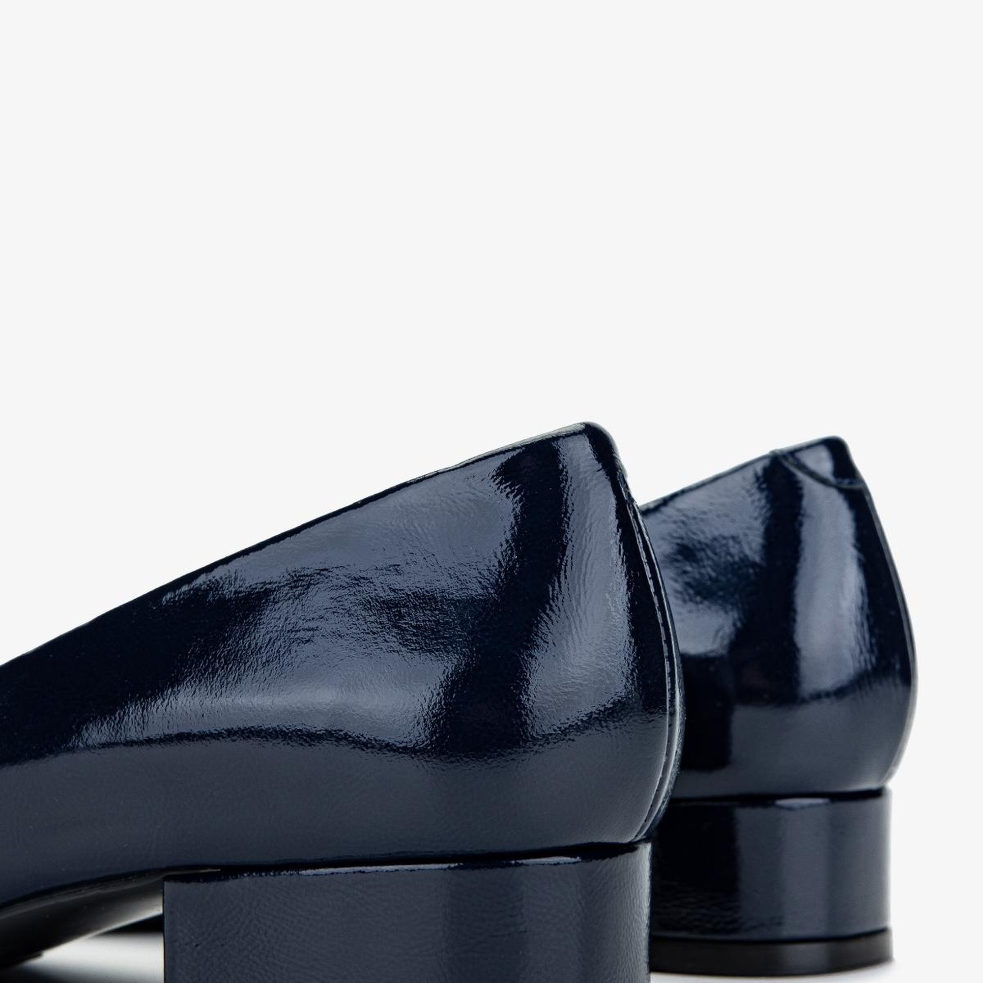 Valmenti Kadın Hakiki Deri Lacivert Topuklu Ayakkabı