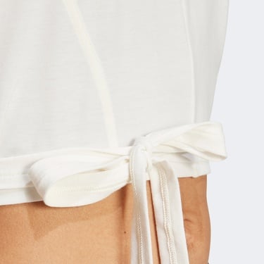  adidas Classic Kadın Beyaz Antrenman T-Shirt