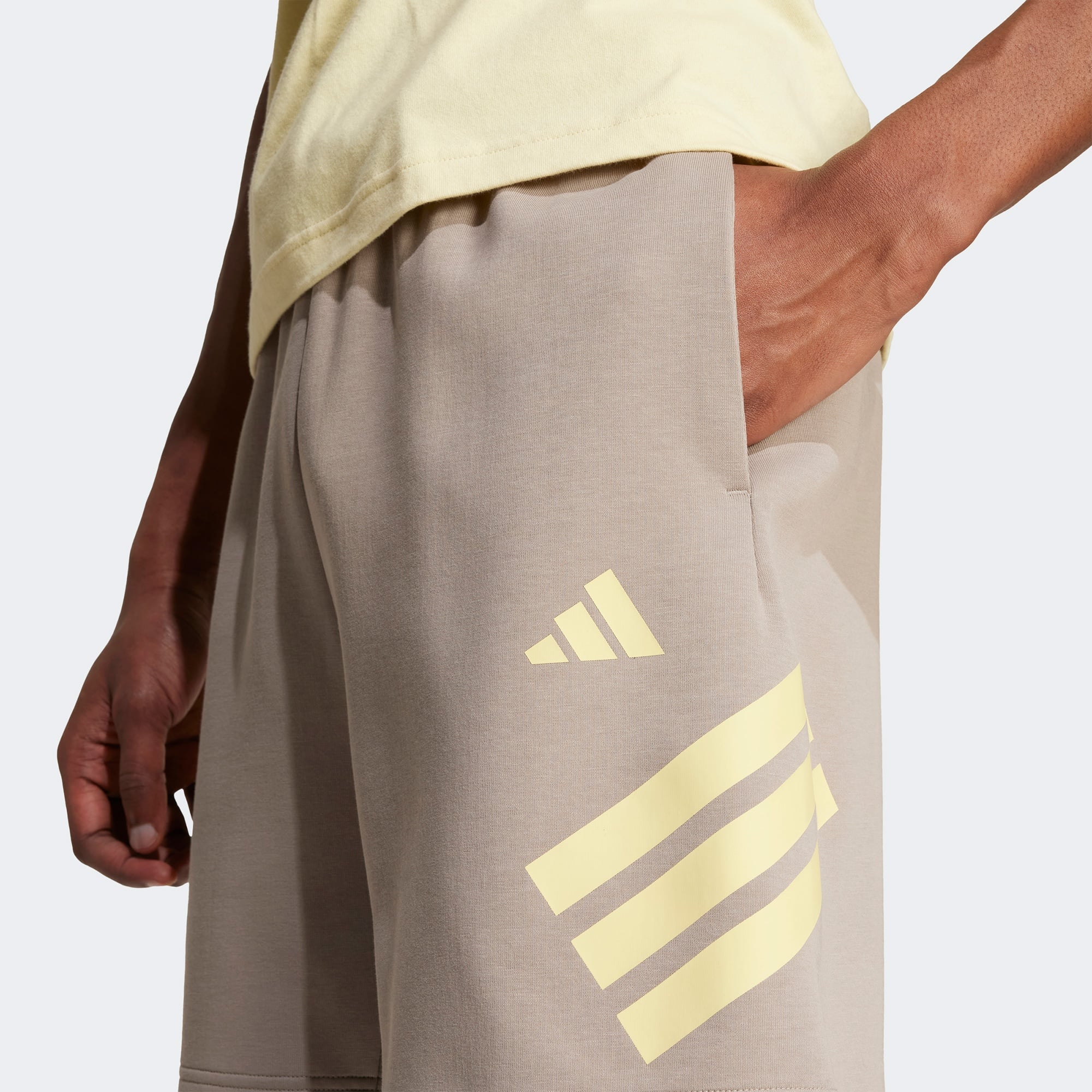 adidas Future Icons 3 Stripes Erkek Bej Şort