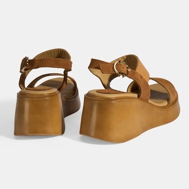  Kadın Taba Ayarlanabilir Tokalı Deri Detaylı Dolgu Topuklu Süet Sandalet