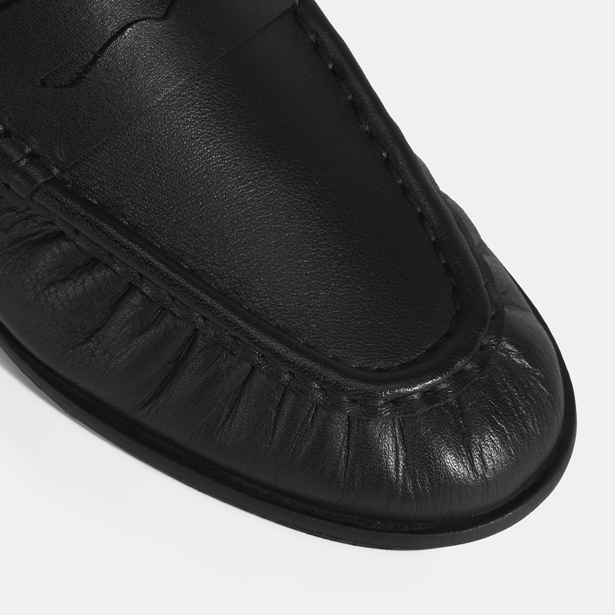 Kadın Siyah Slip-On Deri Loafer