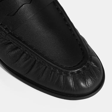  Kadın Siyah Slip-On Deri Loafer