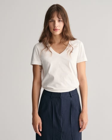  GANT Kadın Beyaz Regular Fit V Yaka T-Shirt
