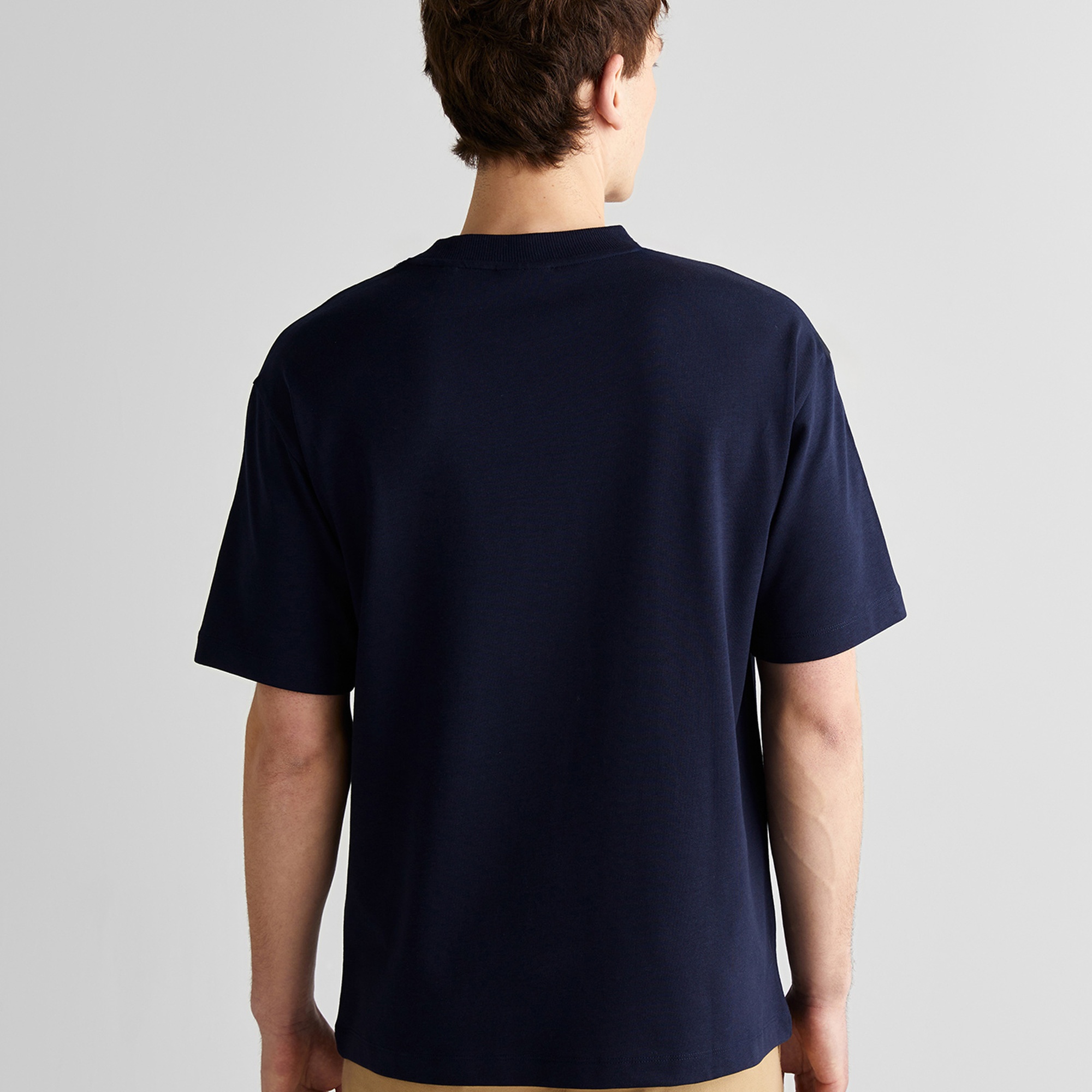 GANT Erkek Lacivert Relaxed Fit Bisiklet Yaka Logolu T-Shirt