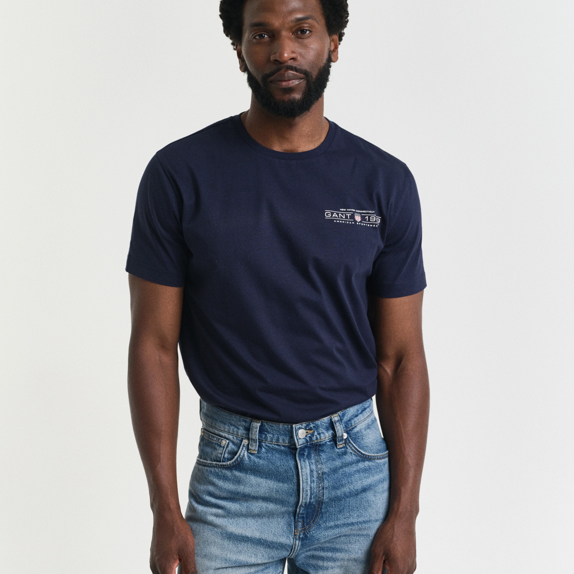 GANT Erkek Lacivert Regular Fit Bisiklet Yaka Logolu T-Shirt