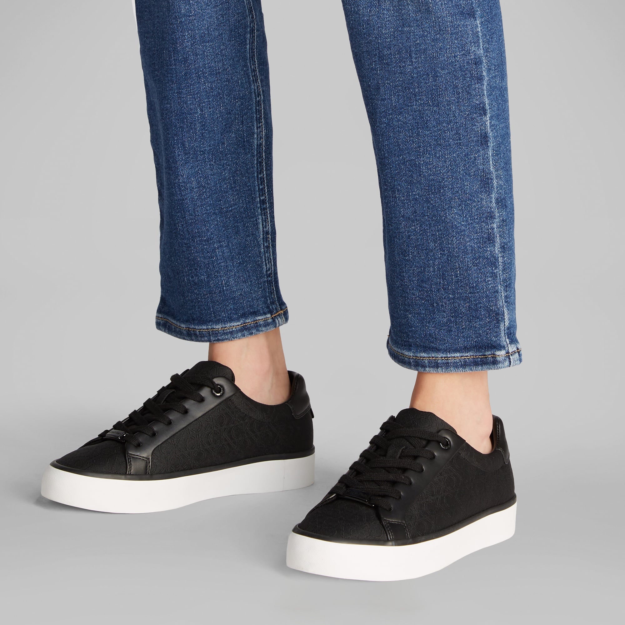 Calvin Klein Vulcanic Lace Up Kadın Siyah Sneaker