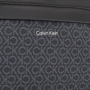  Calvin Klein Must Camera Mono Erkek Siyah El Çantası