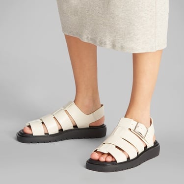  Calvin Klein Sq Molded Sdl Fisherman Mg Wn Kadın Bej Sandalet