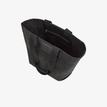  Calvin Klein Kadın Siyah Omuz Çantası