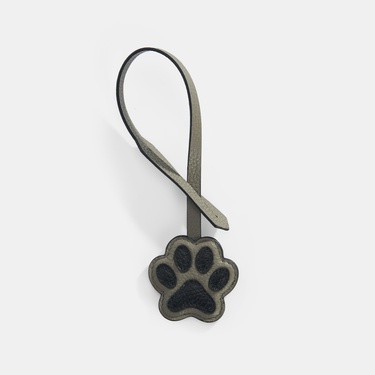  Gri Pati Figürlü Deri Charm