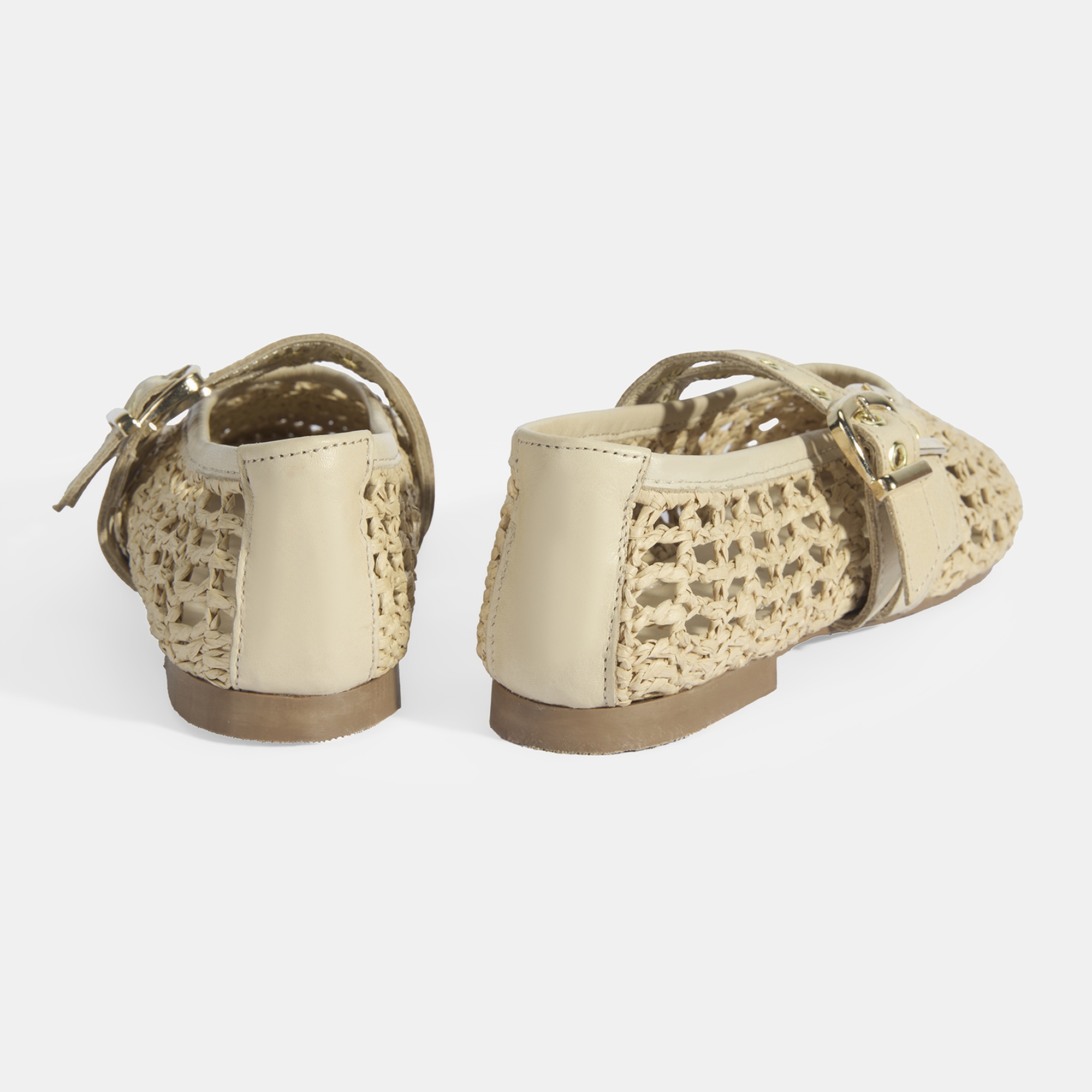 Kadın Bej Metal Toka Aksesuarlı Örgü Babet