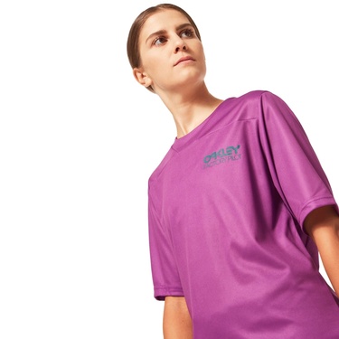  Oakley Wmns Factory Pilot Lite II Kadın Renkli Tişört