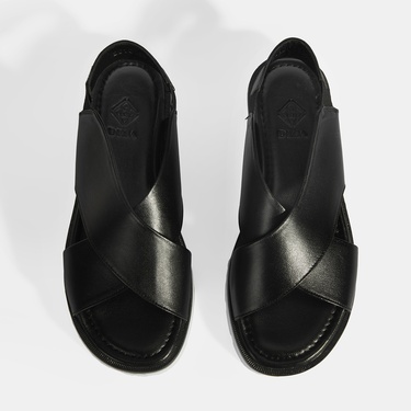  Siyah Kadın Lastik Bantlı Deri Sandalet