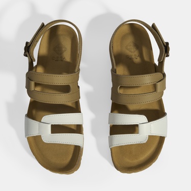  Vizon Kadın Toka Detaylı Nubuk Sandalet