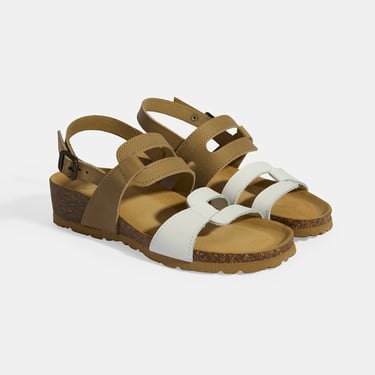  Vizon Kadın Toka Detaylı Nubuk Sandalet