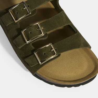  Haki Kadın Toka Detaylı Süet Terlik