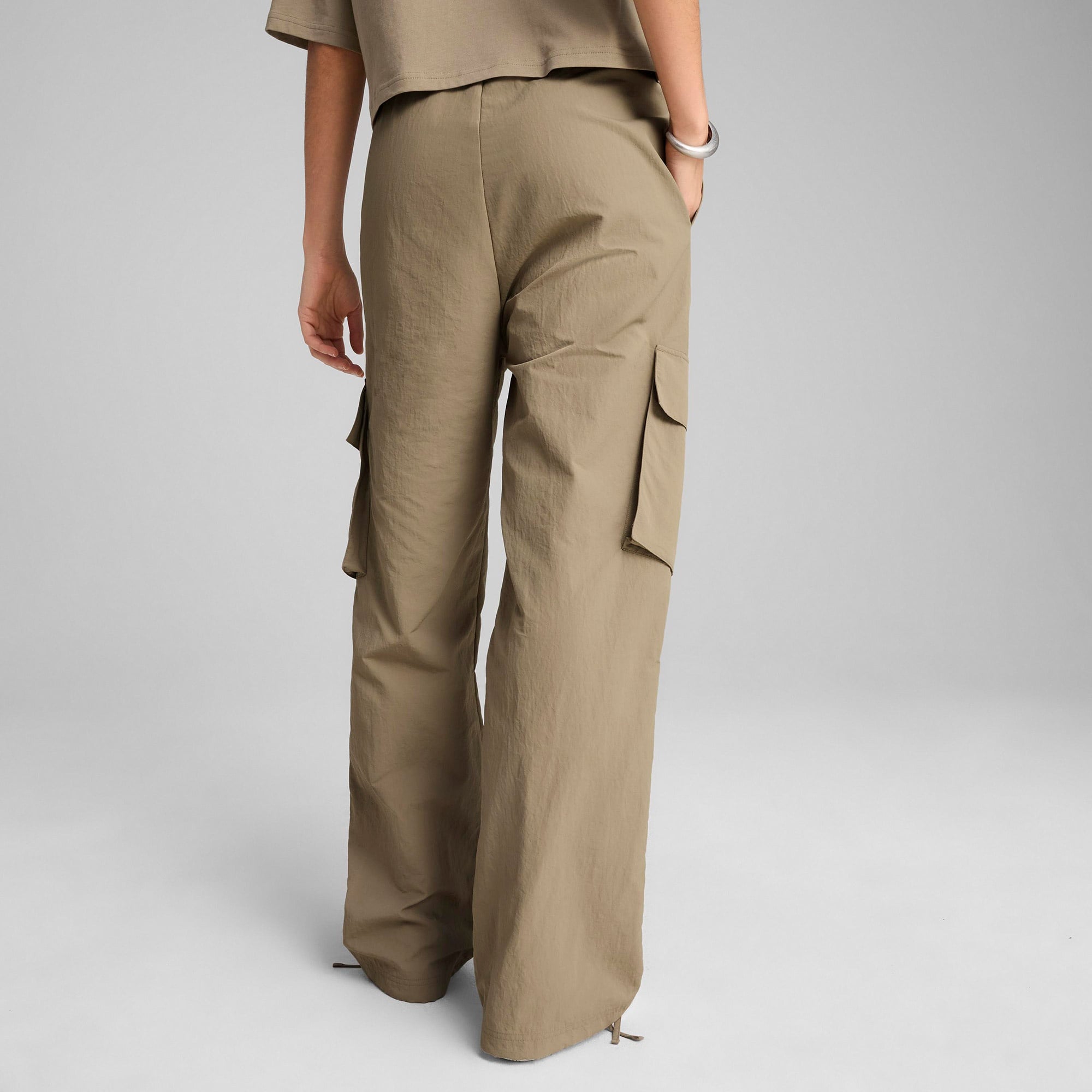 Puma Wardrobe Ess Cargo Kadın Kahverengi Eşofman Altı