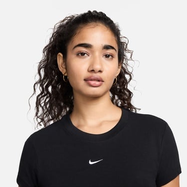  Nike Sportswear Chill Knit Kadın Siyah T-Shirt