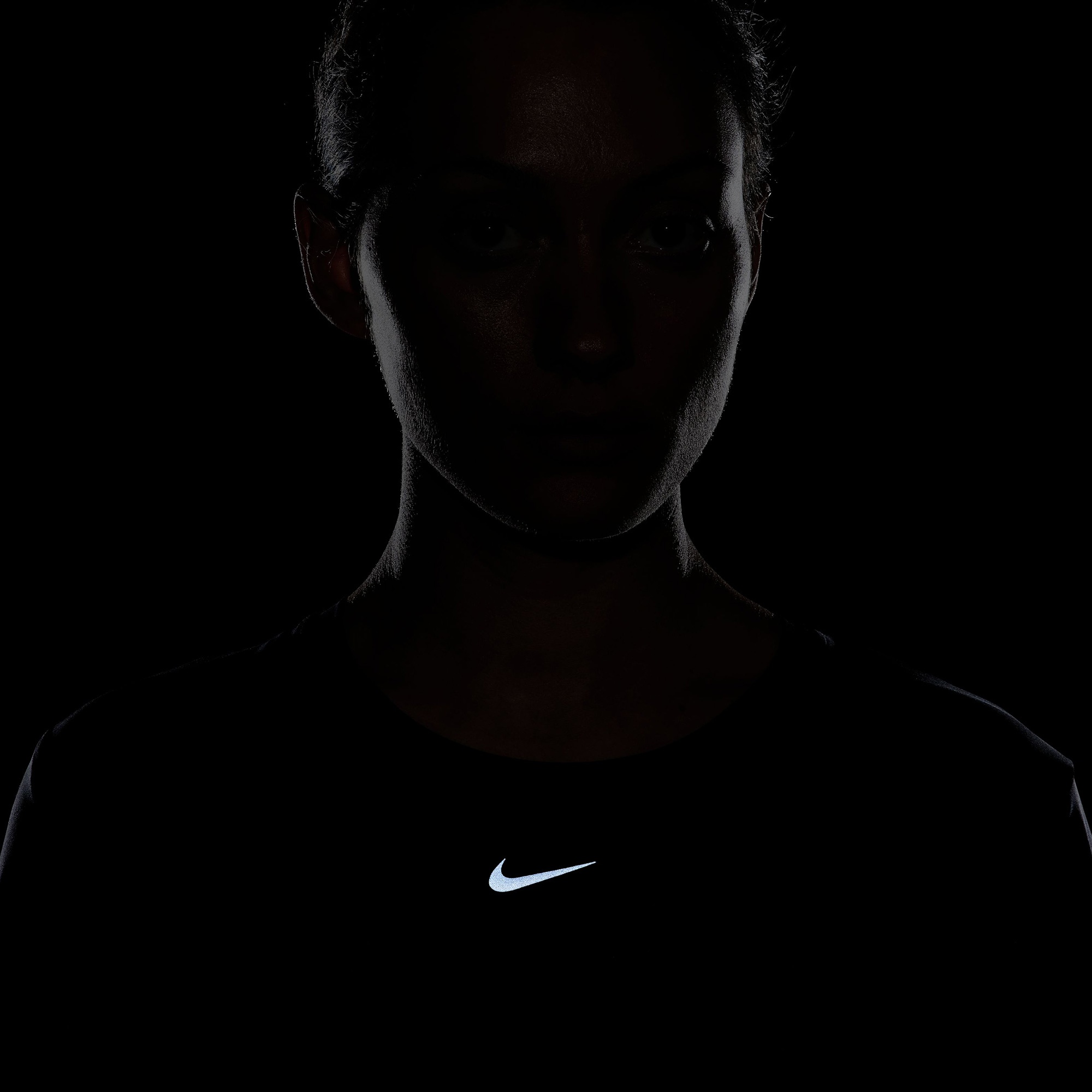 Nike One Classic Dri-Fit Kadın Siyah T-Shirt