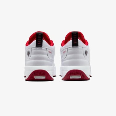  Jordan Max Aura 6 Erkek Beyaz Spor Ayakkabı