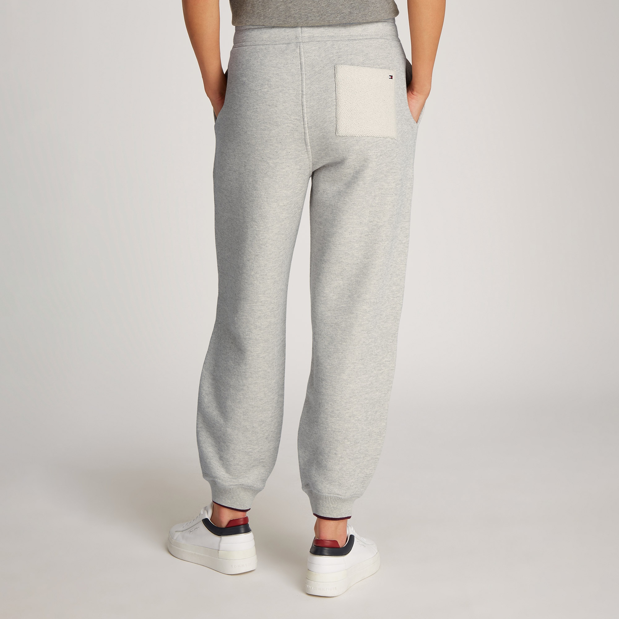 Tommy Hilfiger Texture Monotype Kadın Gri Eşofman Altı