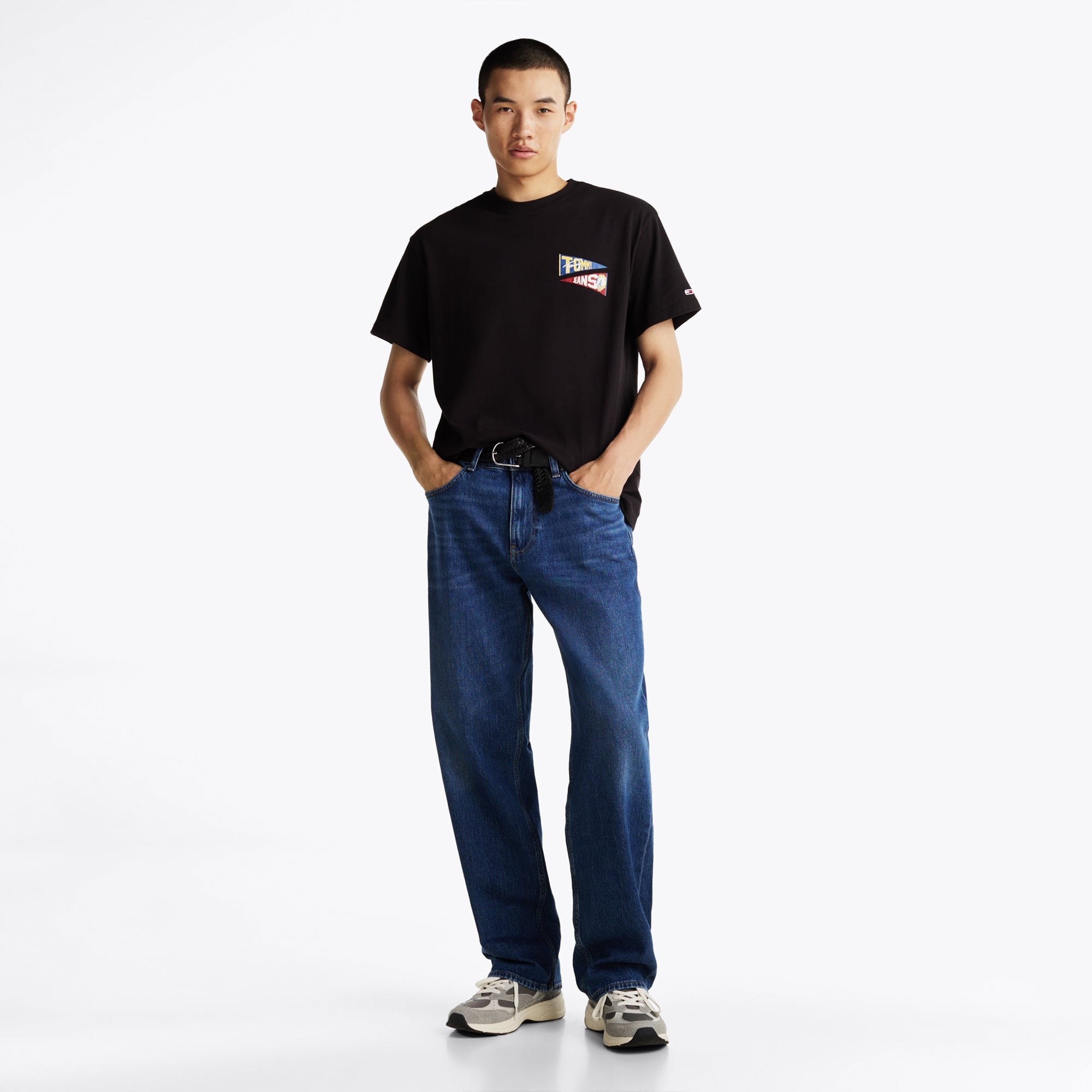 Tommy Jeans Relax Uni Flag Tiger Erkek Siyah T-Shirt