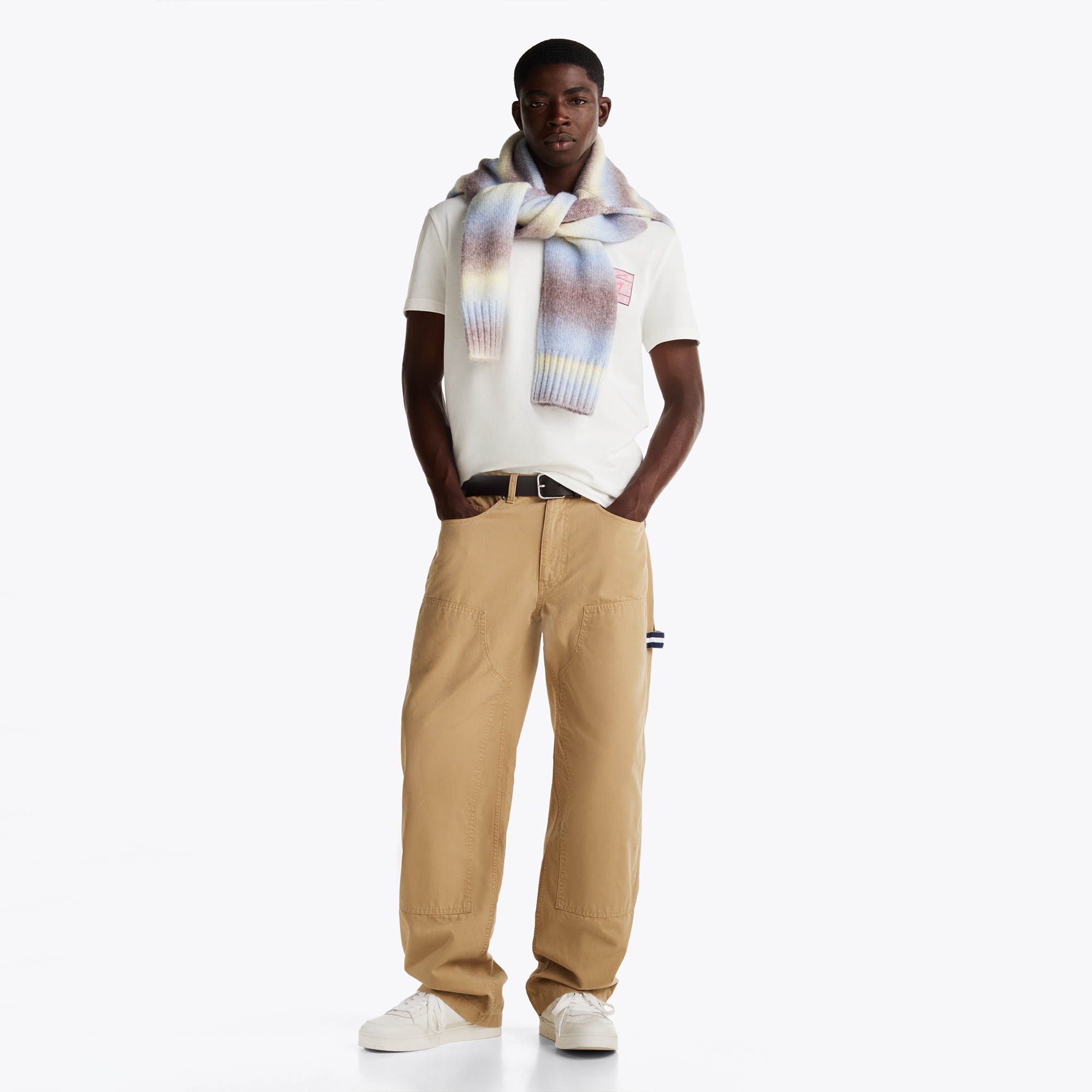 Tommy Jeans Reg Rwb Flag Ext Erkek Beyaz T-Shirt