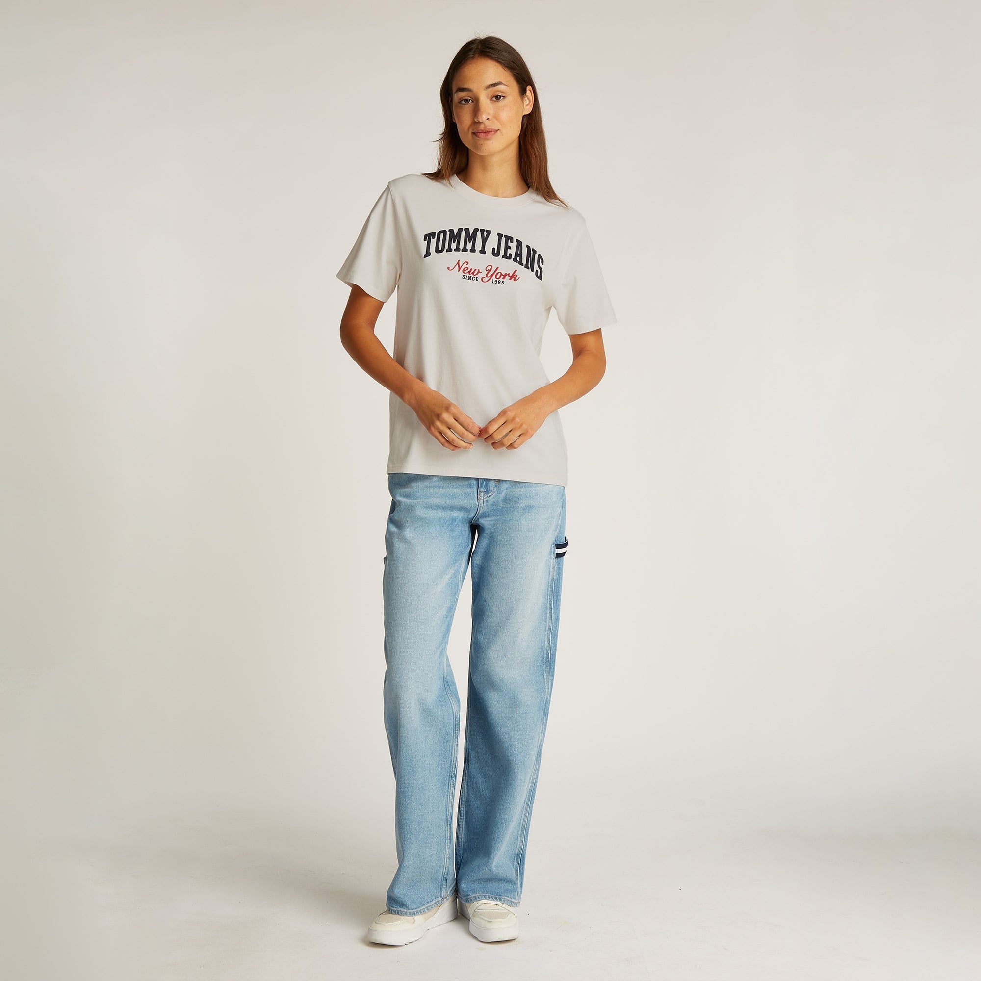 Tommy Jeans Relax Varsity Kadın Beyaz T-Shirt