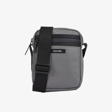 Calvin Klein Erkek Gri El Çantası