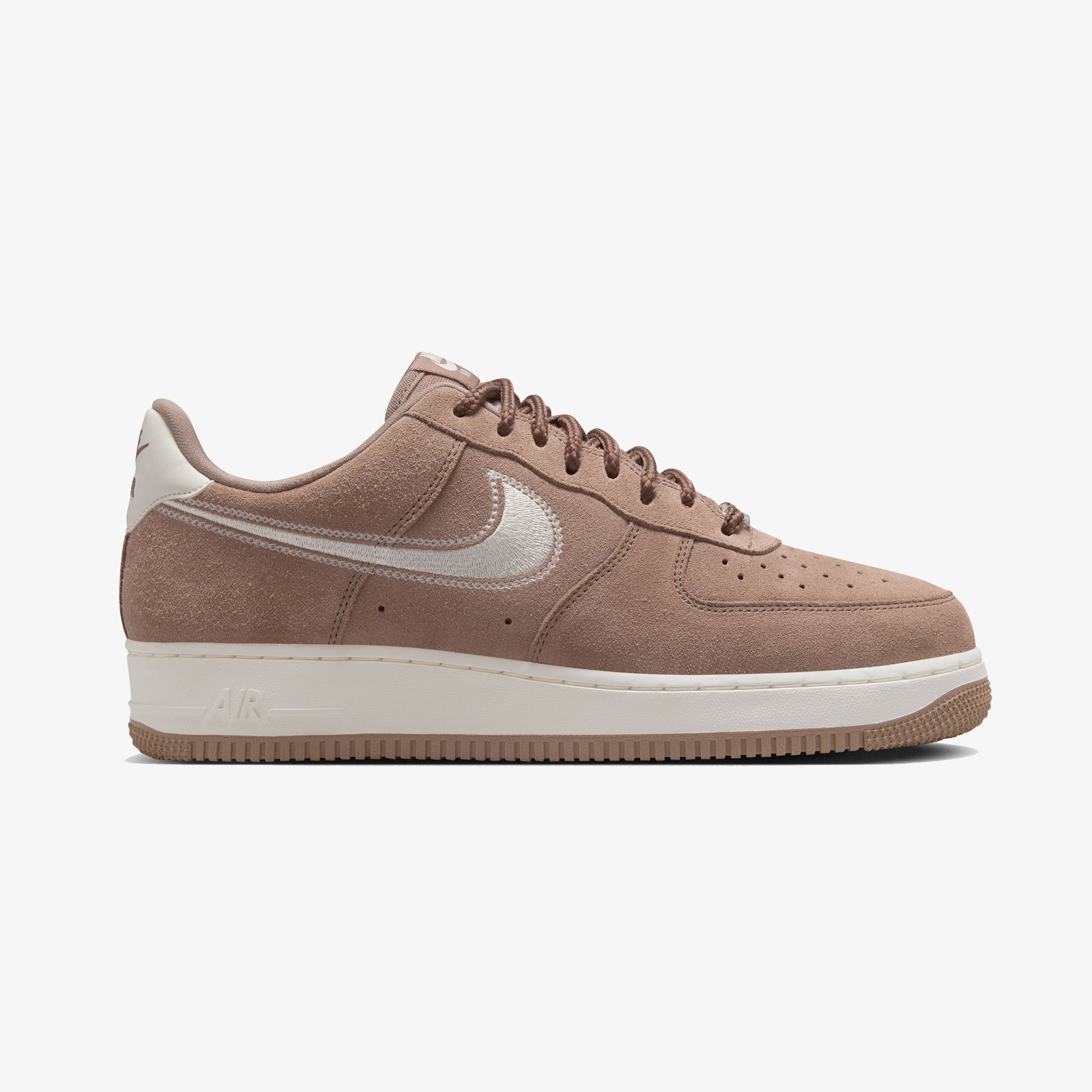 Nike Air Force 1 '07 LV8 Erkek Kahverengi Spor Ayakkabı