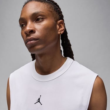  Jordan Dri-Fit Sport Erkek Beyaz Kolsuz T-Shirt