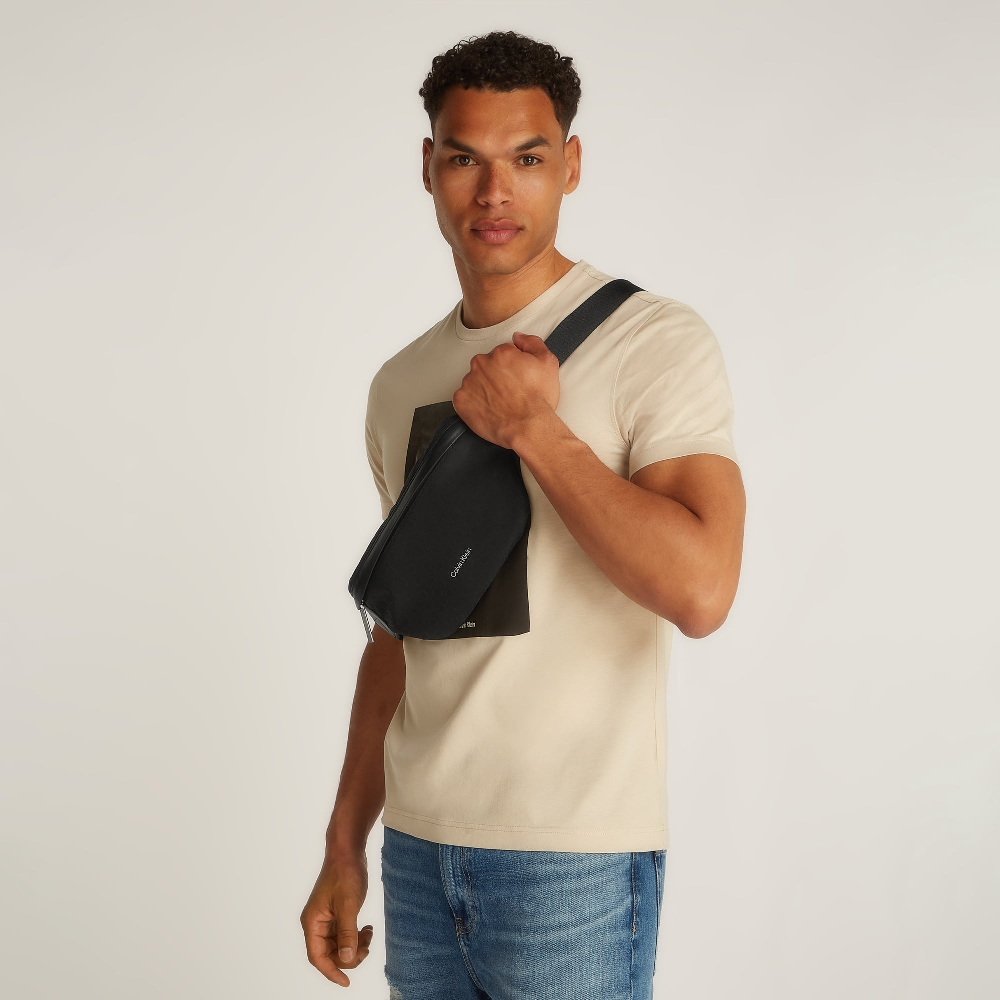  Calvin Klein Erkek Siyah Bel Çantası