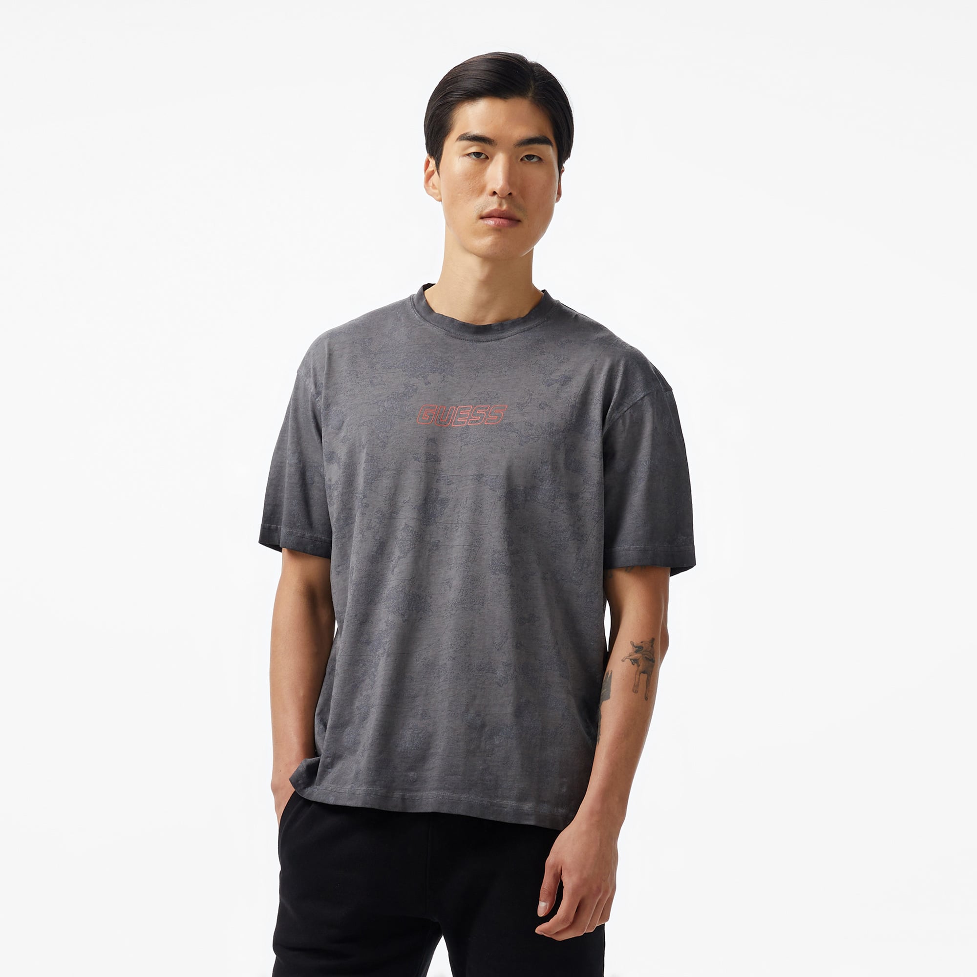  Guess Muscari Cn Mid Organiceam 180 Erkek Siyah T-Shirt