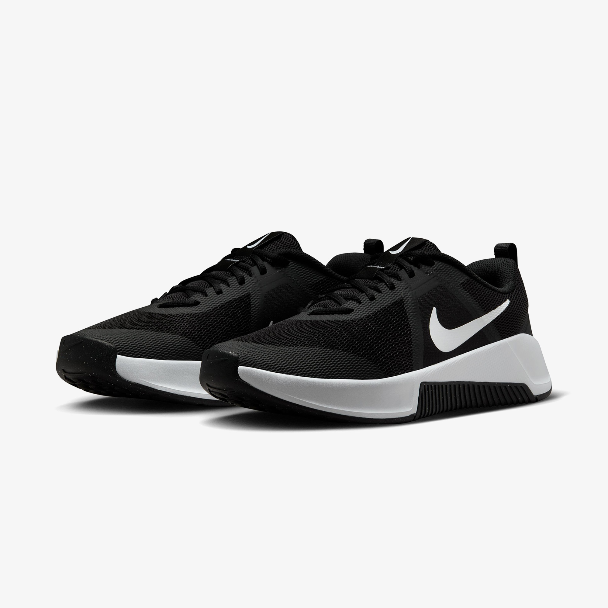 Nike MC Trainer 3 Erkek Siyah Spor Ayakkabı