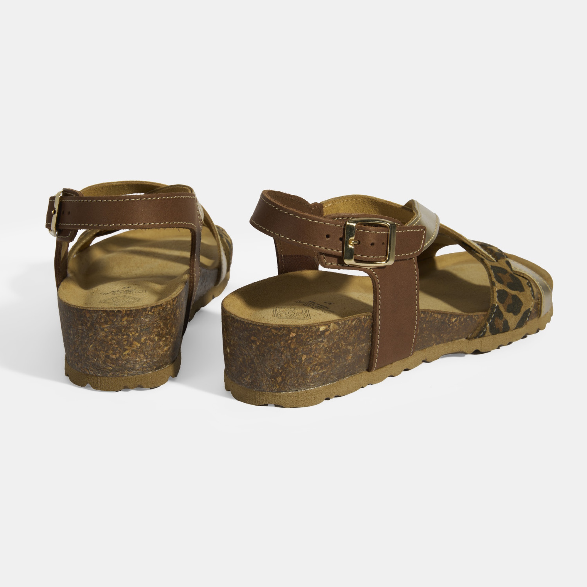 Leopar Kadın Toka Detaylı Nubuk Sandalet