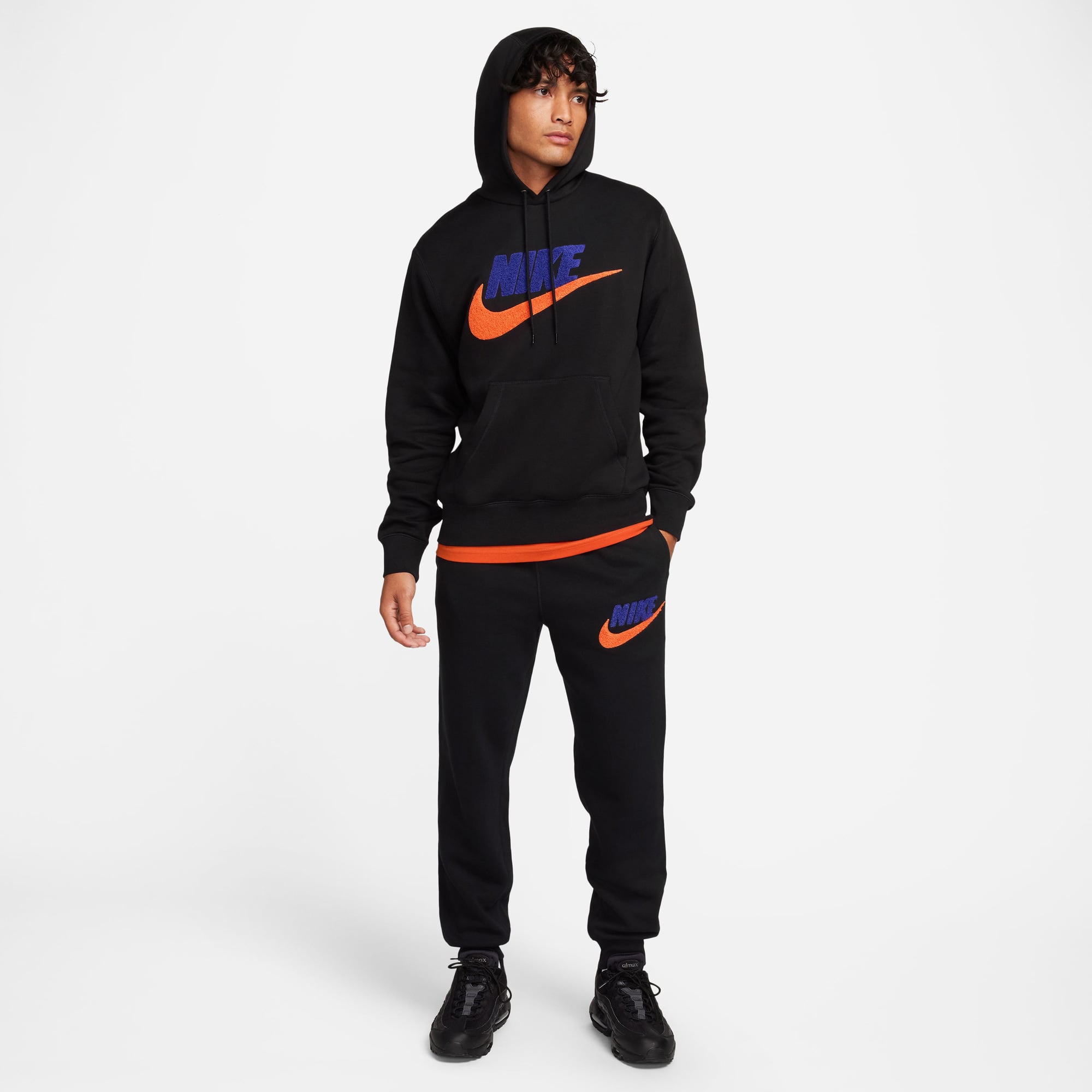  Nike Club Fleece Erkek Siyah Sweatshirt