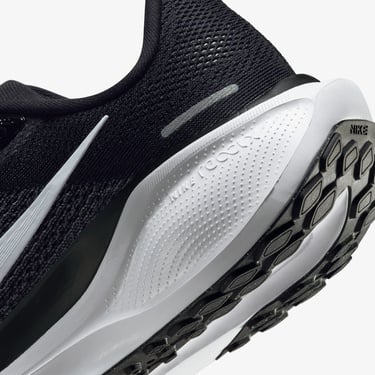  Nike Air Zoom Pegasus 41 Kadın Siyah Koşu Ayakkabısı