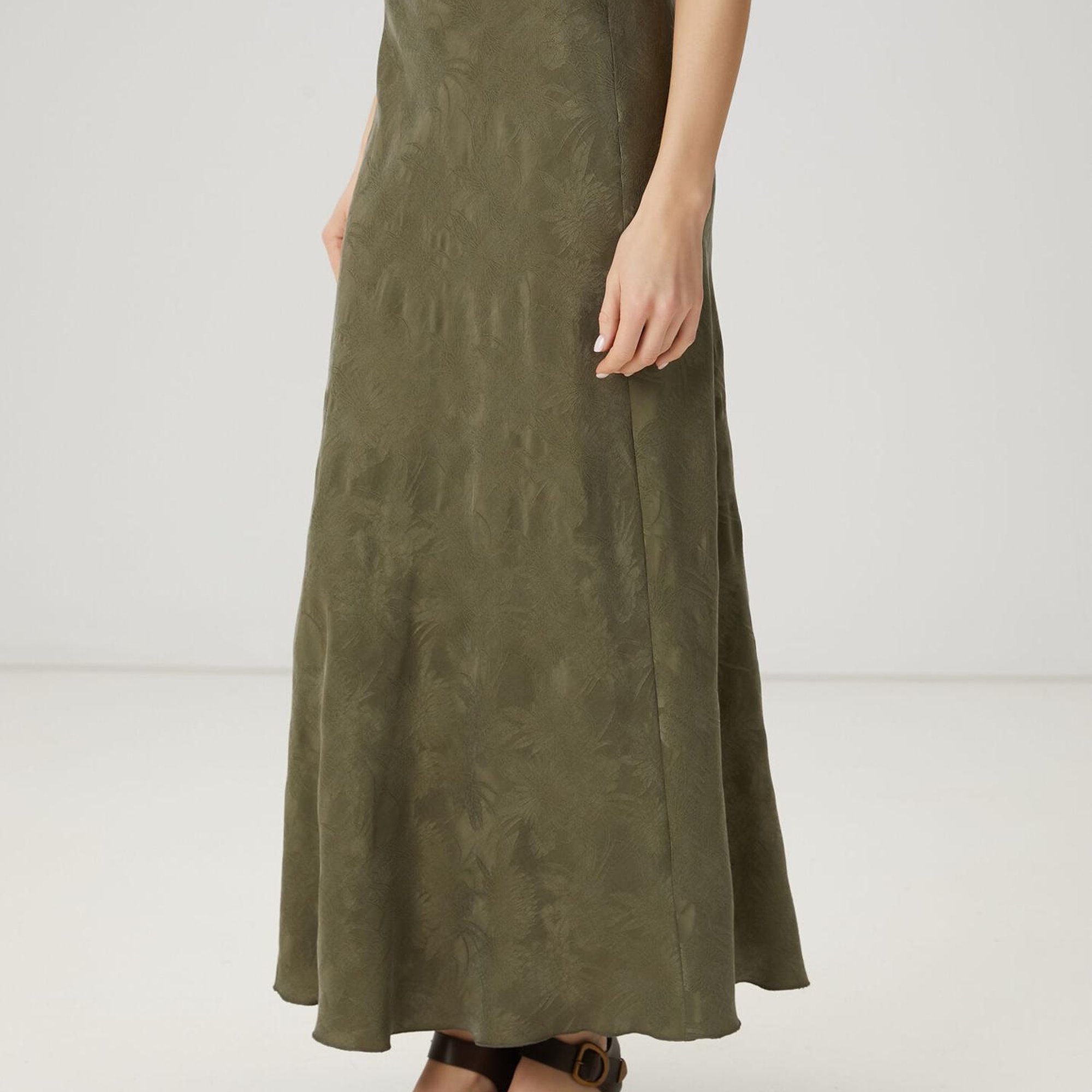 Beymen Club Kadin Haki Jakarlı Maksi İpek Etek