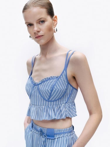  Fırfırlı Crop Top