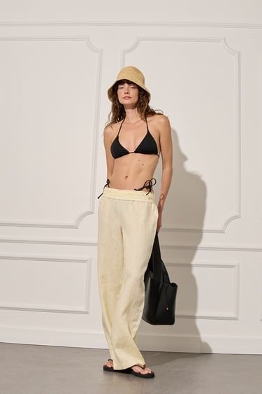  Üçgen Bikini Üstü