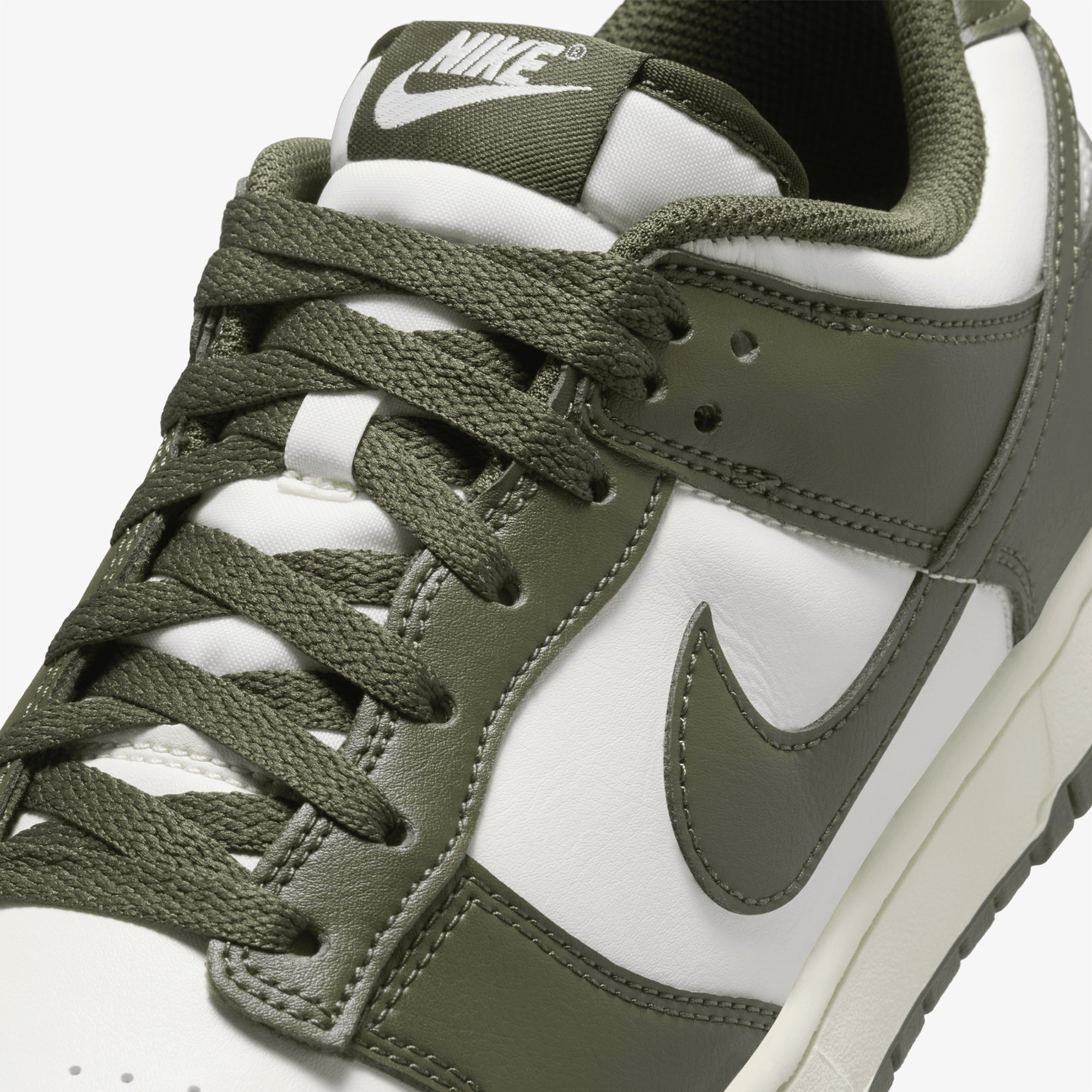 Nike Dunk Low Retro Erkek Krem Rengi Spor Ayakkabı