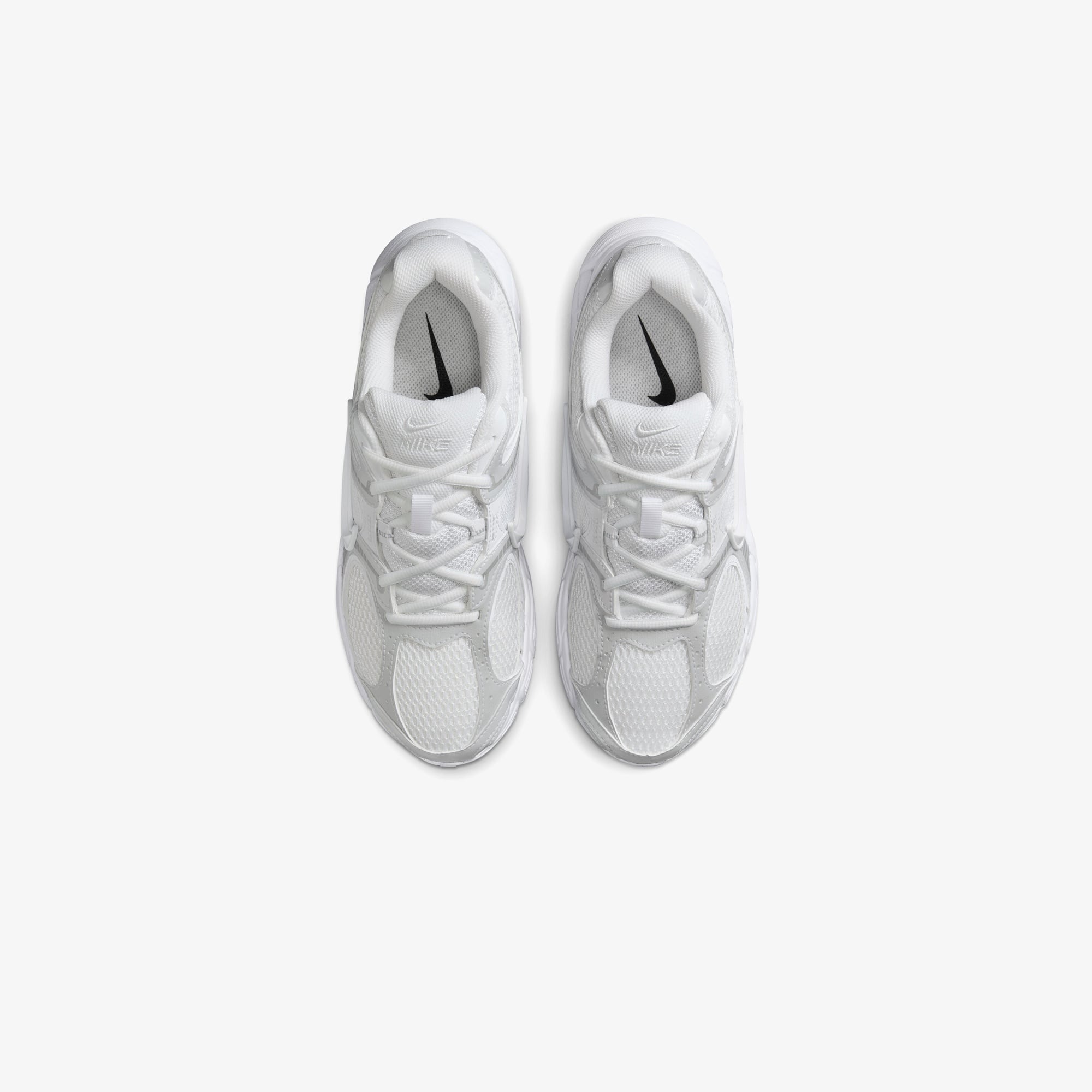Nike V5 RNR Kadın Beyaz Spor Ayakkabı